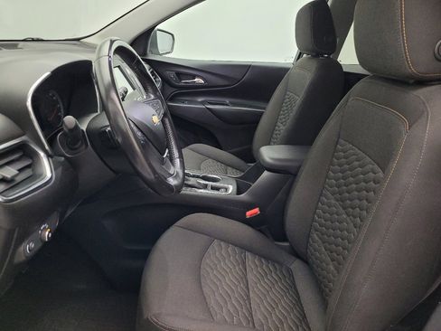 Used 2018 Chevrolet Equinox LT image 17