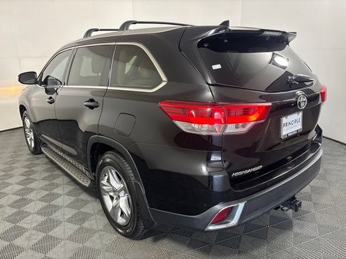 Used 2017 Toyota Highlander Limited FWD image 7