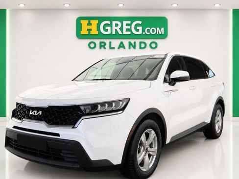 Used 2023 Kia Sorento LX FWD image 4