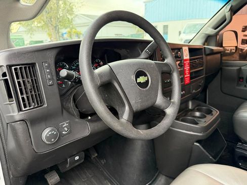 Used 2025 Chevrolet Express 2500 RWD 2500 135 image 12