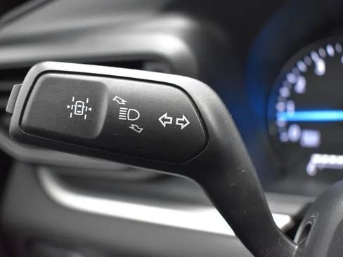 Used 2022 Ford Explorer XLT AWD/4WD image 26