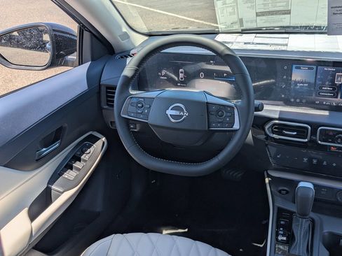 New 2026 Nissan Sentra SL FWD image 20