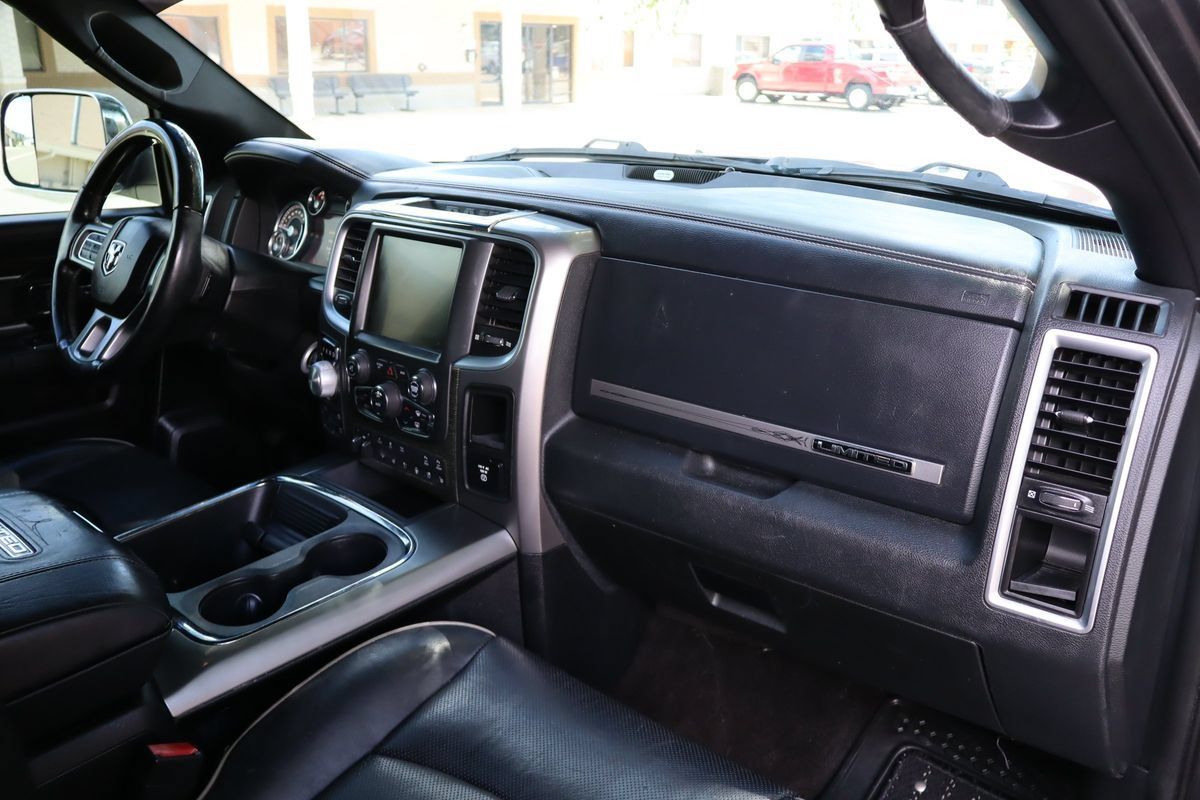Used 2016 RAM 1500 Limited AWD/4WD image 17