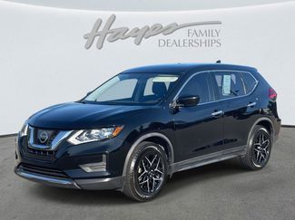 Used 2017 Nissan Rogue S image 1