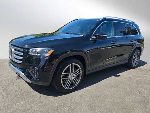 Used 2026 Mercedes-Benz GLS 450 4MATIC image 7