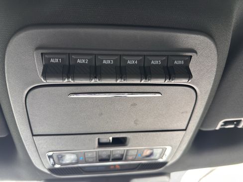 Used 2025 Ford F150 Raptor AWD/4WD image 30