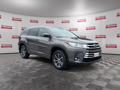 Used 2017 Toyota Highlander XLE w/ Protection Package #3