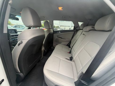Used 2019 Hyundai Tucson SE w/ Cargo Package AWD/4WD image 10