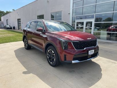 Used 2024 Kia Sorento S w/ Panoramic Sunroof Package