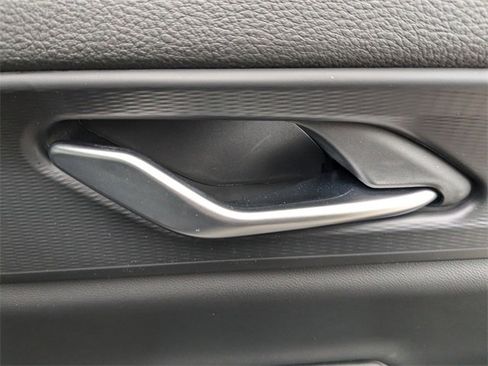 New 2024 Jeep Grand Cherokee L Laredo image 38