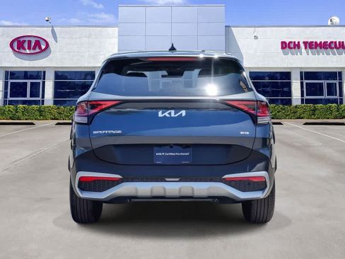 Used 2025 Kia Sportage LX FWD image 5