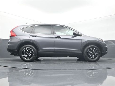 Used 2016 Honda CR-V SE image 12