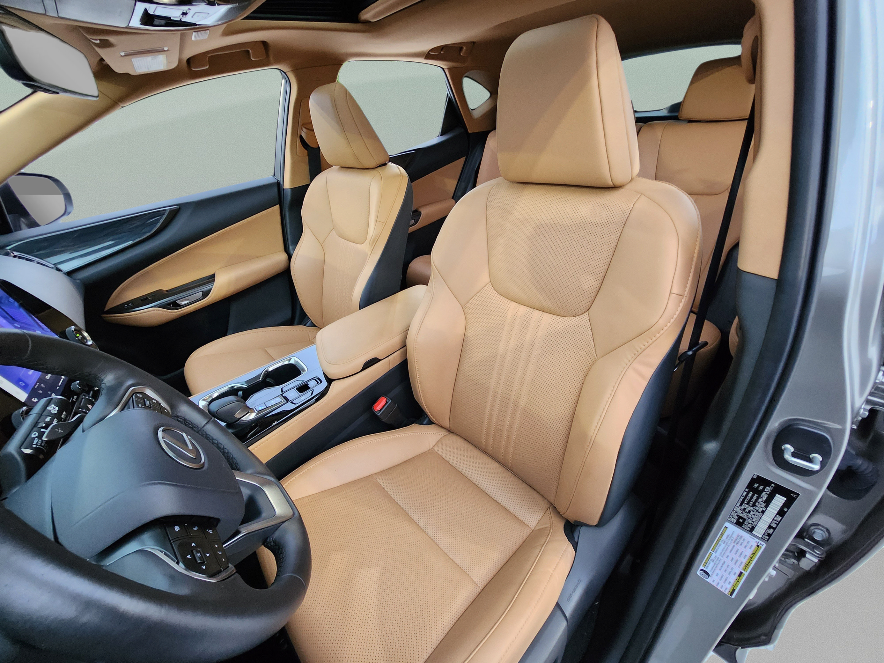 Certified 2025 Lexus NX 250 FWD w/ Accessory Package (2T) image 13
