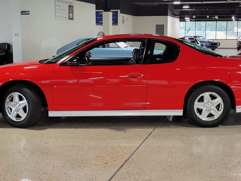Used 2001 Chevrolet Monte Carlo SS w/ High Sport Appearance Pkg FWD image 2