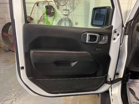 Used 2022 Jeep Gladiator Rubicon w/ Trailer Tow Package image 13