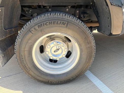 Used 2025 Ford F350 XLT AWD/4WD image 13