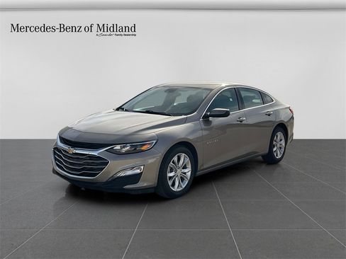Used 2024 Chevrolet Malibu LT image 3