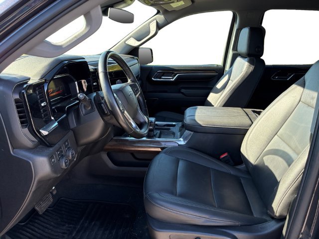 Used 2024 Chevrolet Silverado 1500 RST w/ Convenience Package II AWD/4WD image 11