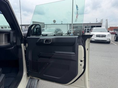 Used 2025 Ford Bronco Outer Banks AWD/4WD image 31
