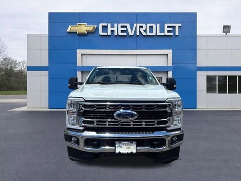 Used 2025 Ford F250 XLT AWD/4WD image 2