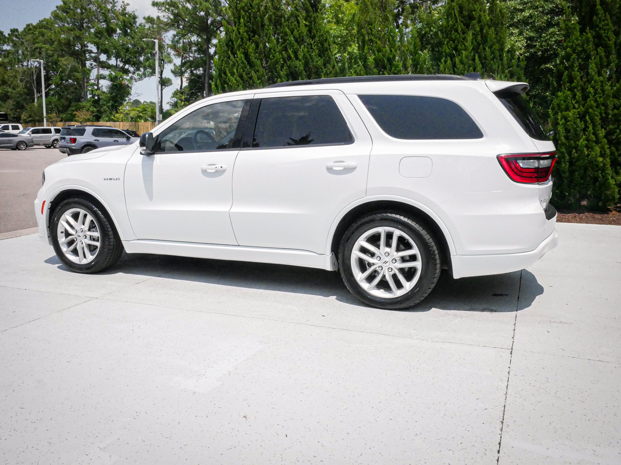 Used 2025 Dodge Durango R/T AWD/4WD image 7