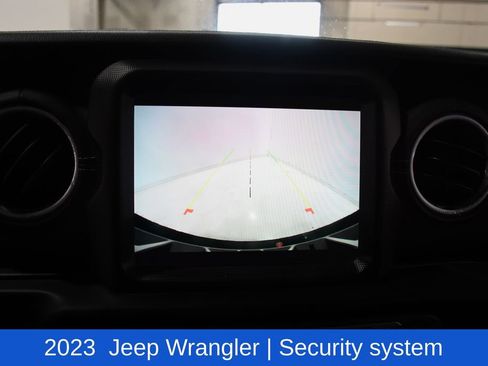 Used 2023 Jeep Wrangler Unlimited Sahara w/ Cold Weather Group AWD/4WD image 21