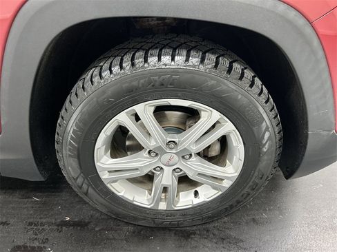 Used 2019 GMC Terrain SLE w/ Driver Convenience Package image 10