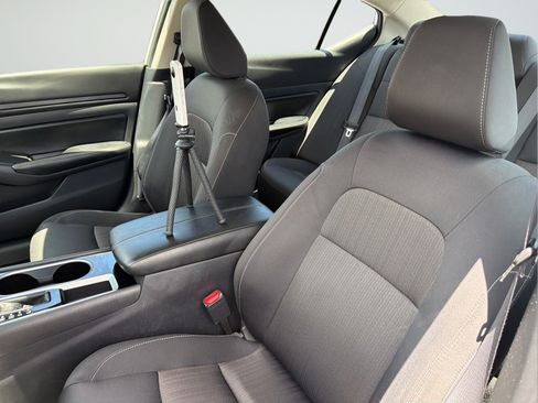 Certified 2024 Nissan Altima 2.5 SV FWD image 27