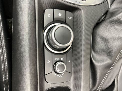Used 2021 MAZDA MX-5 Miata RF Grand Touring RWD image 14
