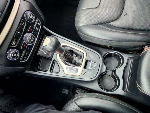 Used 2016 Jeep Cherokee Limited w/ Luxury Group image 20