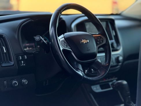Used 2019 Chevrolet Colorado ZR2 image 9