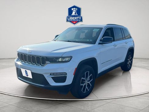 Certified 2024 Jeep Grand Cherokee Limited AWD/4WD image 28