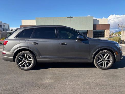 Used 2018 Audi Q7 3.0T Prestige w/ Prestige Package image 3