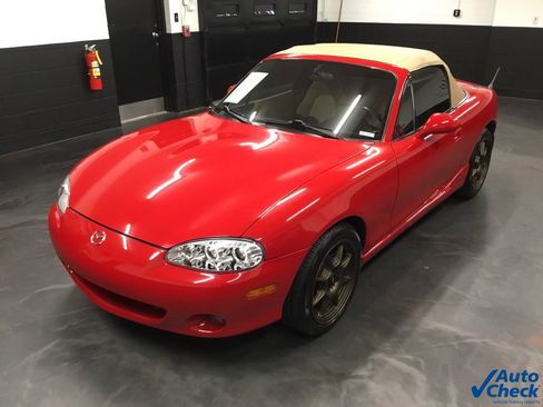 Used 2002 MAZDA MX-5 Miata LS image 17