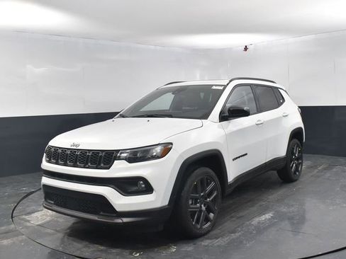 New 2026 Jeep Compass Latitude w/ Sun and Sound Group image 4