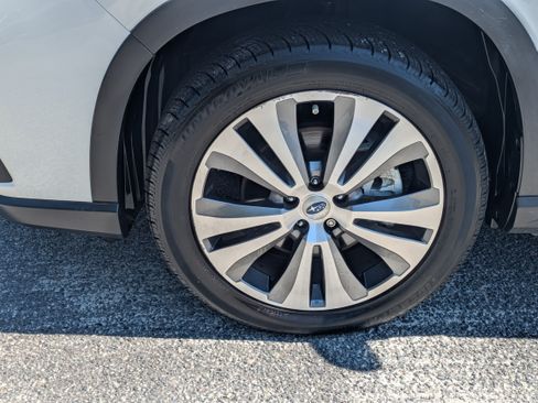 Used 2022 Subaru Ascent Touring AWD/4WD image 10