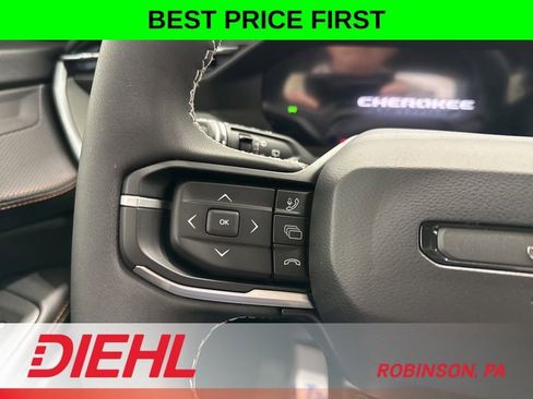 New 2026 Jeep Cherokee Limited AWD/4WD image 28