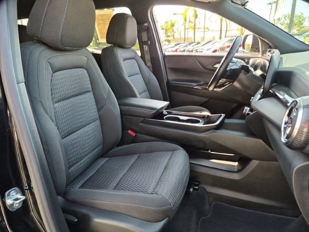 Used 2025 Chevrolet Equinox LT AWD/4WD image 31