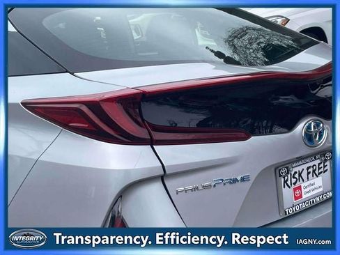 Certified 2021 Toyota Prius Prime XLE image 11