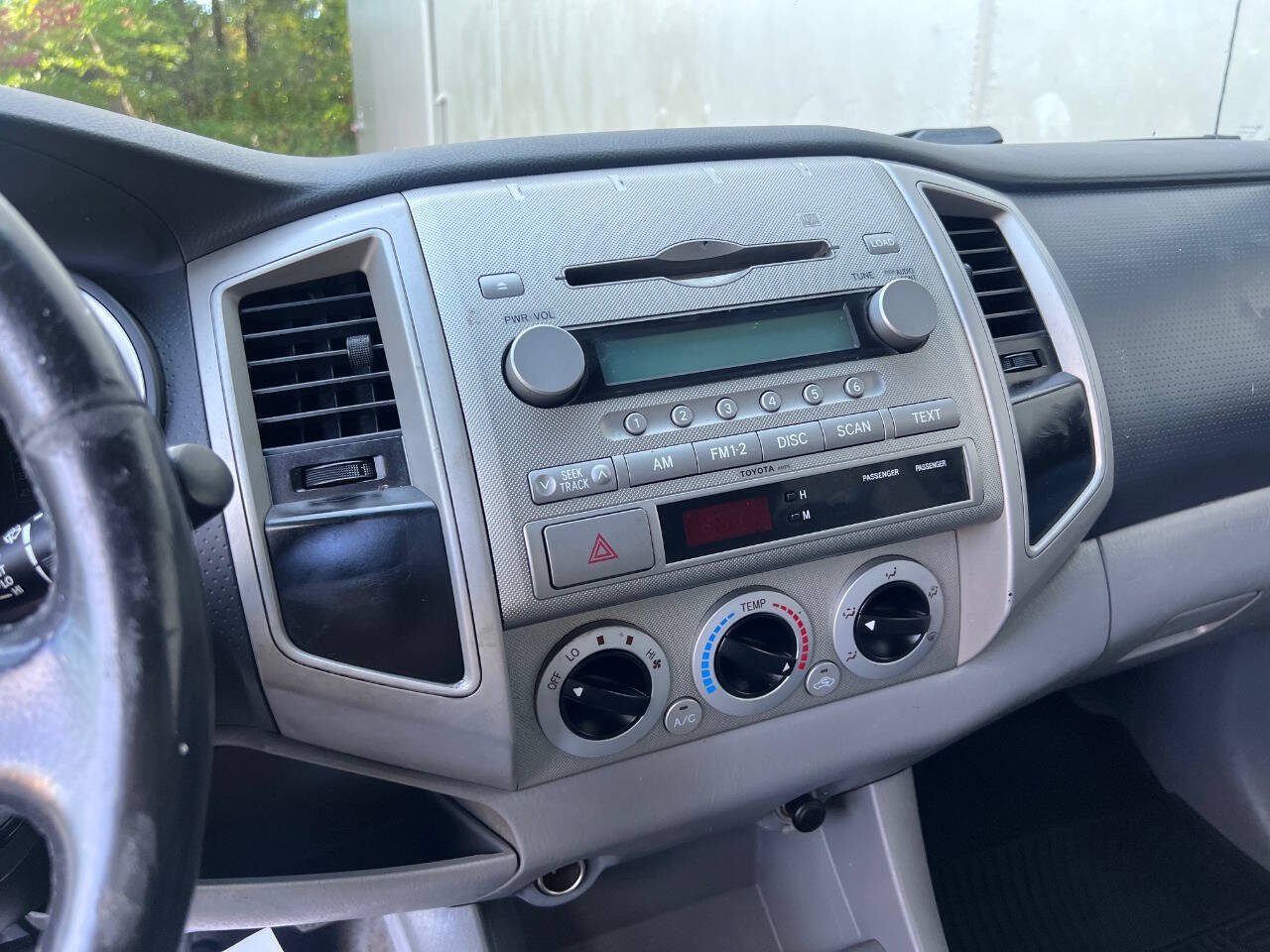 Used 2005 Toyota Tacoma PreRunner w/ TRD Sport Pkg #4 RWD image 10