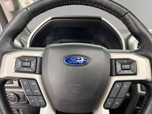 Used 2016 Ford F150 Lariat w/ Equipment Group 501A Mid RWD image 22