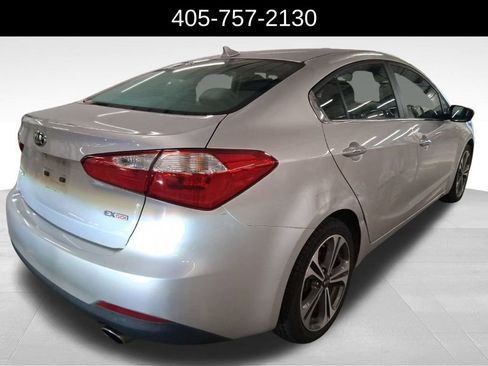 Used 2016 Kia Forte EX image 3