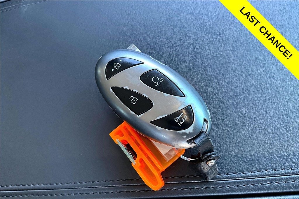 Used 2025 Hyundai Santa Fe SEL AWD/4WD image 11