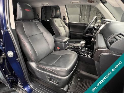 Used 2022 Toyota 4Runner TRD Off-Road Premium image 4