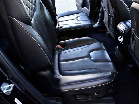 Used 2022 Hyundai Palisade Calligraphy w/ Winter Package image 15