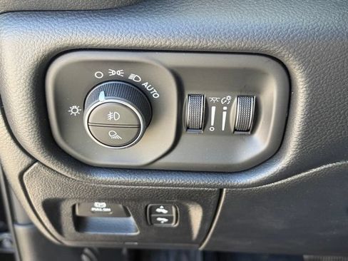 New 2026 RAM 1500 Big Horn AWD/4WD image 23