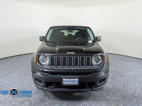 Used 2016 Jeep Renegade Sport w/ Power & Air Group image 2