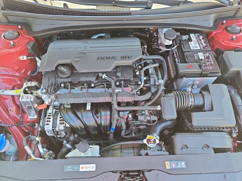 Used 2023 Hyundai Elantra SE FWD image 28
