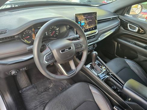 Used 2023 Jeep Compass Trailhawk image 13