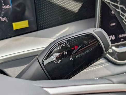 New 2026 Volkswagen Tiguan SE image 23